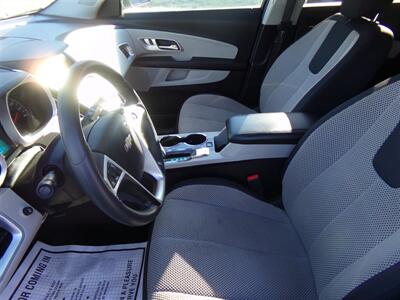 2017 Chevrolet Equinox LT   - Photo 10 - Groton, CT 06340