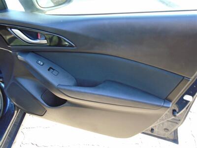 2014 Mazda Mazda3 i Touring   - Photo 25 - Uncasville, CT 06382