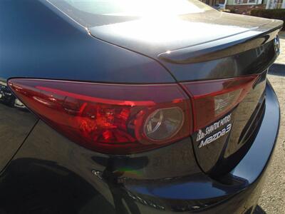 2014 Mazda Mazda3 i Touring   - Photo 12 - Uncasville, CT 06382