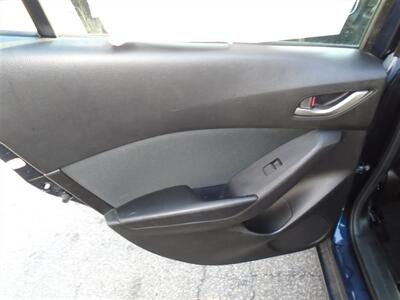 2014 Mazda Mazda3 i Touring   - Photo 23 - Uncasville, CT 06382