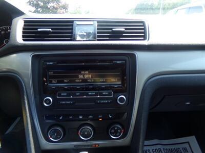 2015 Volkswagen Passat 1.8T Wolfsburg Editi - Photo 15 - Uncasville, CT 06382