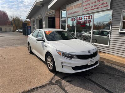 2017 Kia Optima LX   - Photo 1 - Uncasville, CT 06382