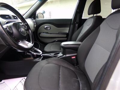 2019 Kia Soul +   - Photo 12 - Uncasville, CT 06382