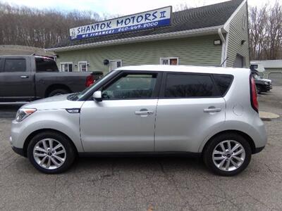 2019 Kia Soul +   - Photo 4 - Uncasville, CT 06382