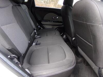 2019 Kia Soul +   - Photo 10 - Uncasville, CT 06382