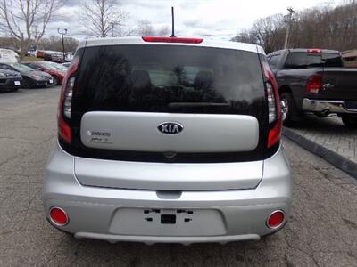 2019 Kia Soul +   - Photo 6 - Uncasville, CT 06382