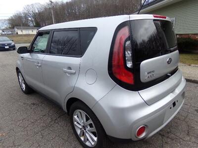 2019 Kia Soul +   - Photo 5 - Uncasville, CT 06382