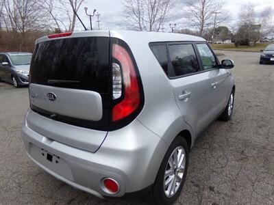 2019 Kia Soul +   - Photo 7 - Uncasville, CT 06382