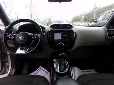 2019 Kia Soul +   - Photo 14 - Uncasville, CT 06382