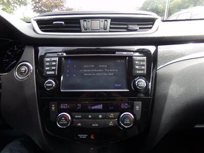 2015 Nissan Rogue SL   - Photo 15 - Uncasville, CT 06382
