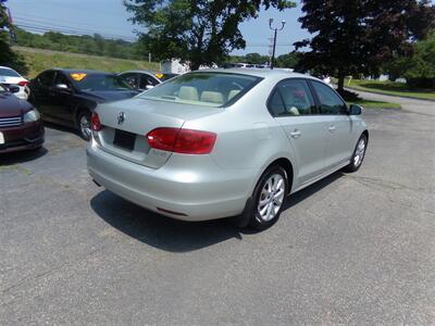 2012 Volkswagen Jetta SE PZEV   - Photo 4 - Manchester, CT 06040