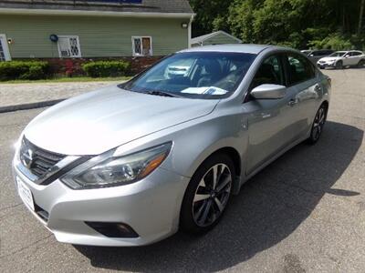 2017 Nissan Altima 2.5 SR - Photo 3 - Groton, CT 06340