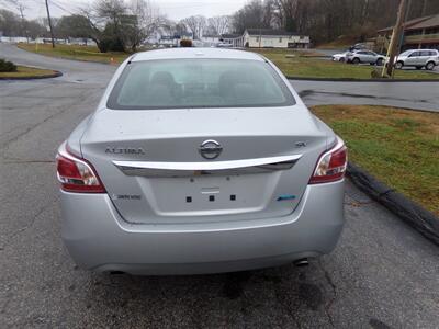 2013 Nissan Altima 2.5 SV - Photo 6 - Groton, CT 06340