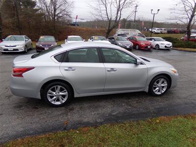 2013 Nissan Altima 2.5 SV - Photo 8 - Groton, CT 06340