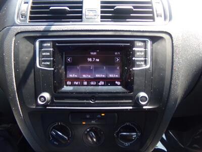 2016 Volkswagen Jetta 1.4T S - Photo 15 - Uncasville, CT 06382