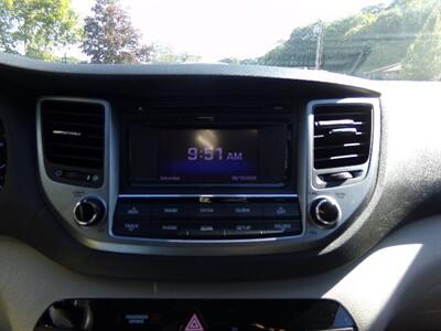 2016 Hyundai TUCSON SE - Photo 15 - Uncasville, CT 06382