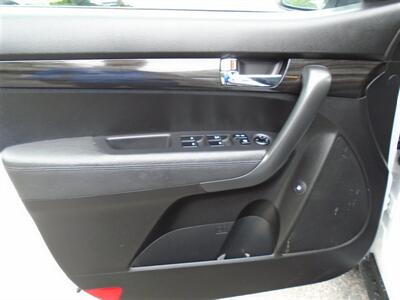2013 Kia Sorento LX   - Photo 17 - Groton, CT 06340
