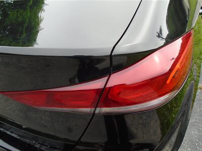 2018 Hyundai ELANTRA SEL   - Photo 12 - Uncasville, CT 06382