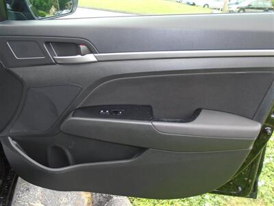 2018 Hyundai ELANTRA SEL   - Photo 20 - Uncasville, CT 06382