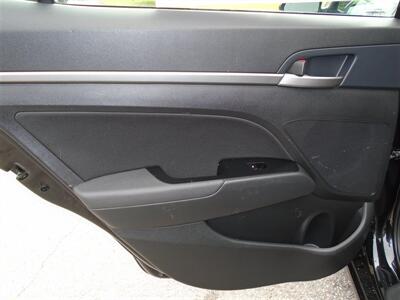 2018 Hyundai ELANTRA SEL   - Photo 18 - Uncasville, CT 06382