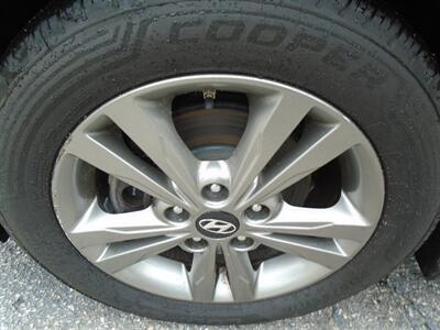 2018 Hyundai ELANTRA SEL   - Photo 27 - Uncasville, CT 06382