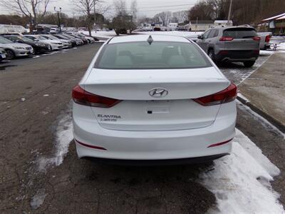 2017 Hyundai ELANTRA SE   - Photo 6 - Uncasville, CT 06382