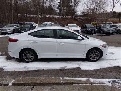 2017 Hyundai ELANTRA SE   - Photo 8 - Uncasville, CT 06382