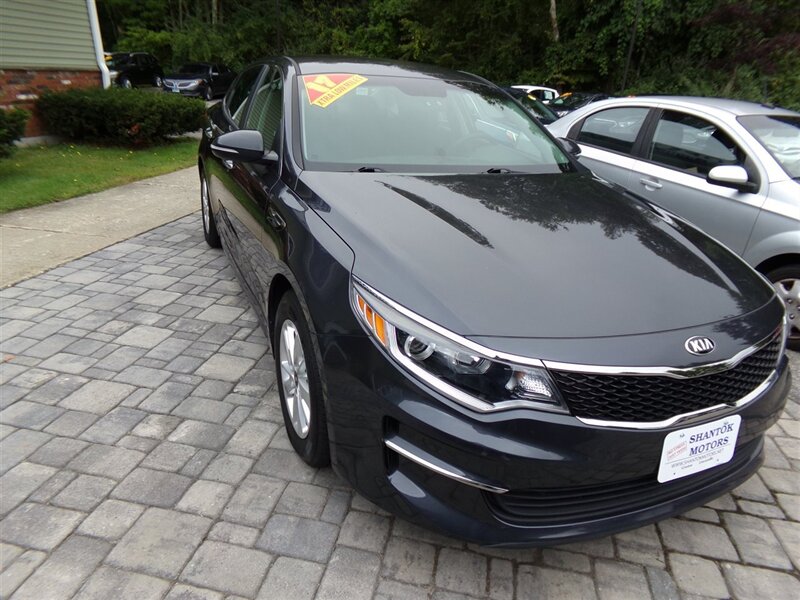 2017 Kia Optima LX  