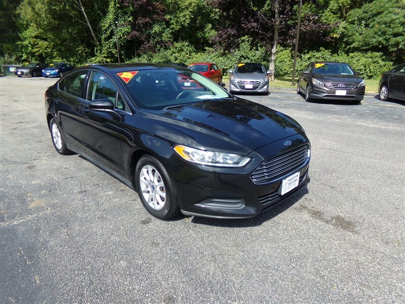 2015 Ford Fusion S  