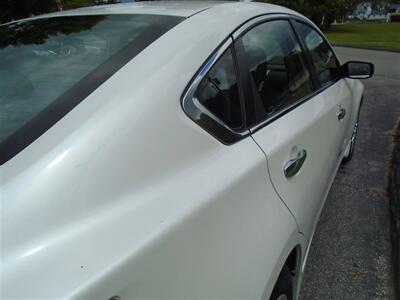 2015 Nissan Altima 2.5 S   - Photo 13 - Groton, CT 06340