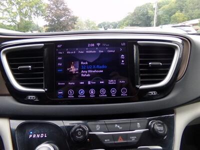 2018 Chrysler Pacifica Touring L - Photo 17 - Uncasville, CT 06382