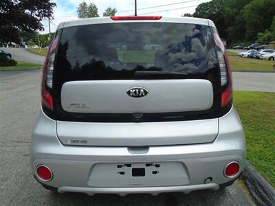 2018 Kia Soul +   - Photo 6 - Uncasville, CT 06382