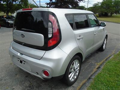 2018 Kia Soul +   - Photo 7 - Uncasville, CT 06382