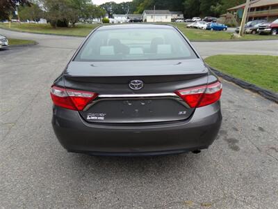 2017 Toyota Camry LE - Photo 6 - Uncasville, CT 06382