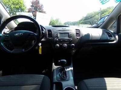 2016 Kia Forte5 EX - Photo 14 - Uncasville, CT 06382
