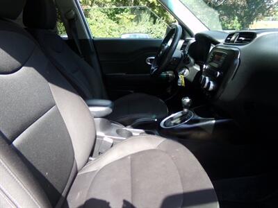 2016 Kia Soul - Photo 11 - Uncasville, CT 06382