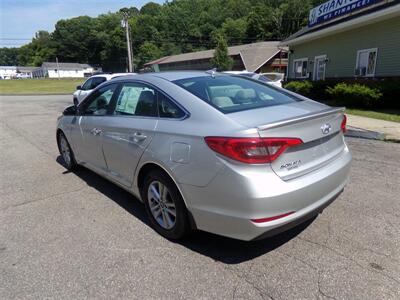 2015 Hyundai SONATA SE   - Photo 4 - Uncasville, CT 06382