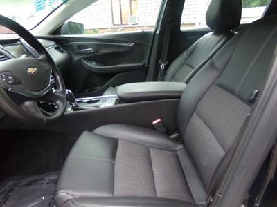 2016 Chevrolet Impala LT   - Photo 12 - Uncasville, CT 06382