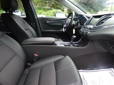 2016 Chevrolet Impala LT   - Photo 11 - Uncasville, CT 06382