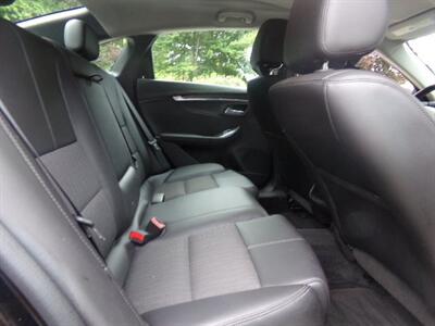 2016 Chevrolet Impala LT   - Photo 10 - Uncasville, CT 06382