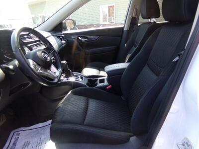 2017 Nissan Rogue SV   - Photo 12 - Groton, CT 06340