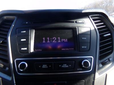2017 Hyundai SANTA FE Sport 2.4L   - Photo 15 - Uncasville, CT 06382