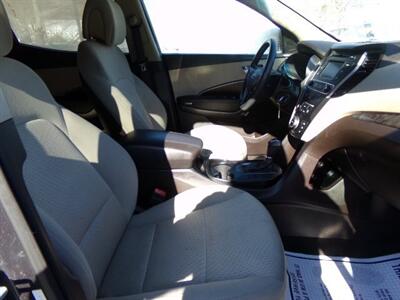 2017 Hyundai SANTA FE Sport 2.4L   - Photo 14 - Uncasville, CT 06382