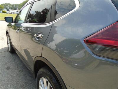 2019 Nissan Rogue SV   - Photo 15 - Uncasville, CT 06382