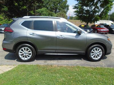 2019 Nissan Rogue SV   - Photo 8 - Uncasville, CT 06382