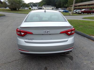 2015 Hyundai SONATA SE   - Photo 6 - Uncasville, CT 06382