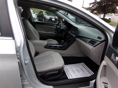 2015 Hyundai SONATA SE   - Photo 13 - Uncasville, CT 06382