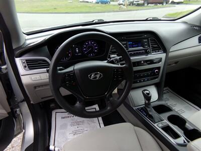 2015 Hyundai SONATA SE   - Photo 9 - Uncasville, CT 06382