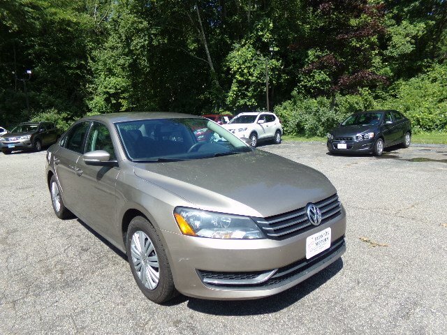 2015 Volkswagen Passat 1.8T Wolfsburg Editi  