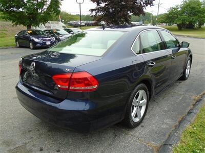 2014 Volkswagen Passat 1.8T Wolfsburg Editi   - Photo 7 - Uncasville, CT 06382